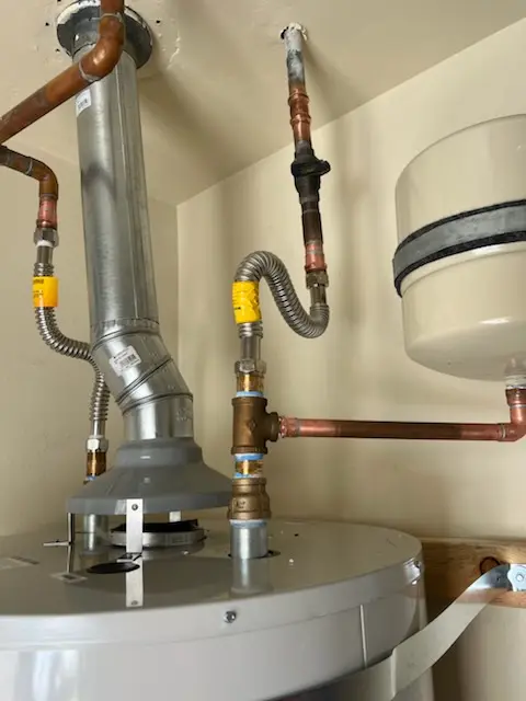 Water heater installation and plumbing repair in Forest Highlands